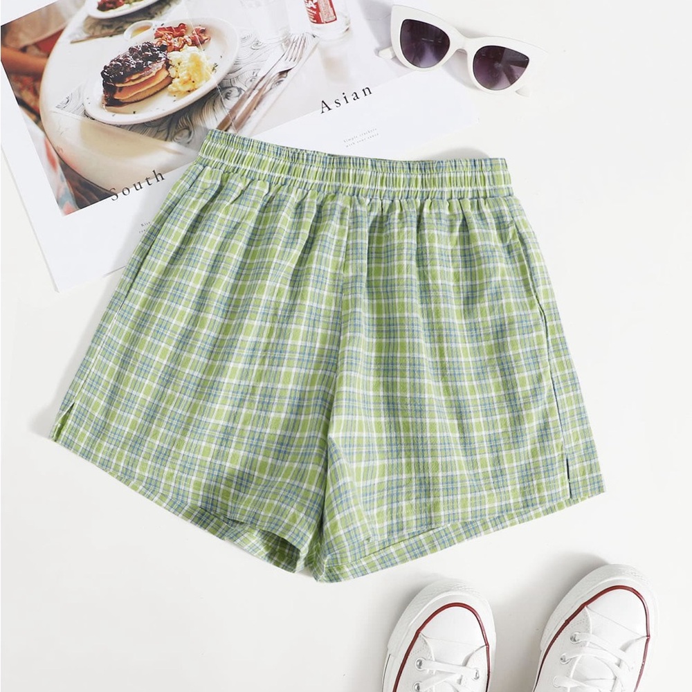 SHEIN Green High Waist Plaid Shorts